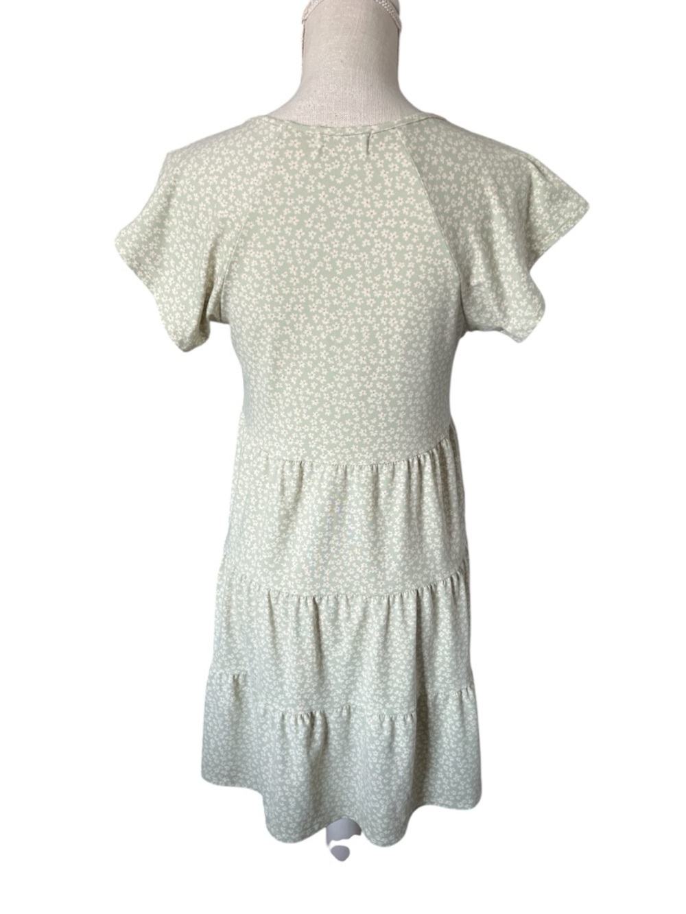 Altar’d State Light Green Floral Tiered V-Neck Women's Dress Sz/L - Picture 5 of 6